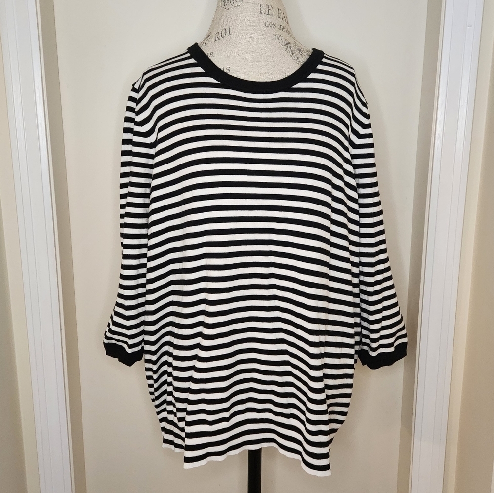 Black & White Stripe Knit Sweater Top
